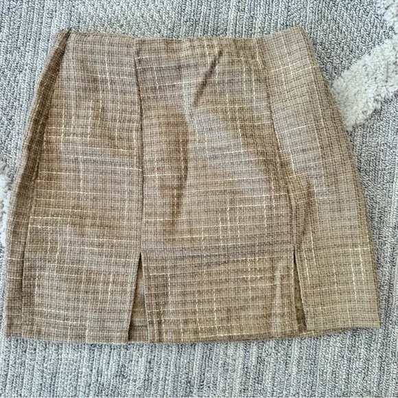 Women’s two piece tweed cropped blazer and skirt set - Picture 3 of 5